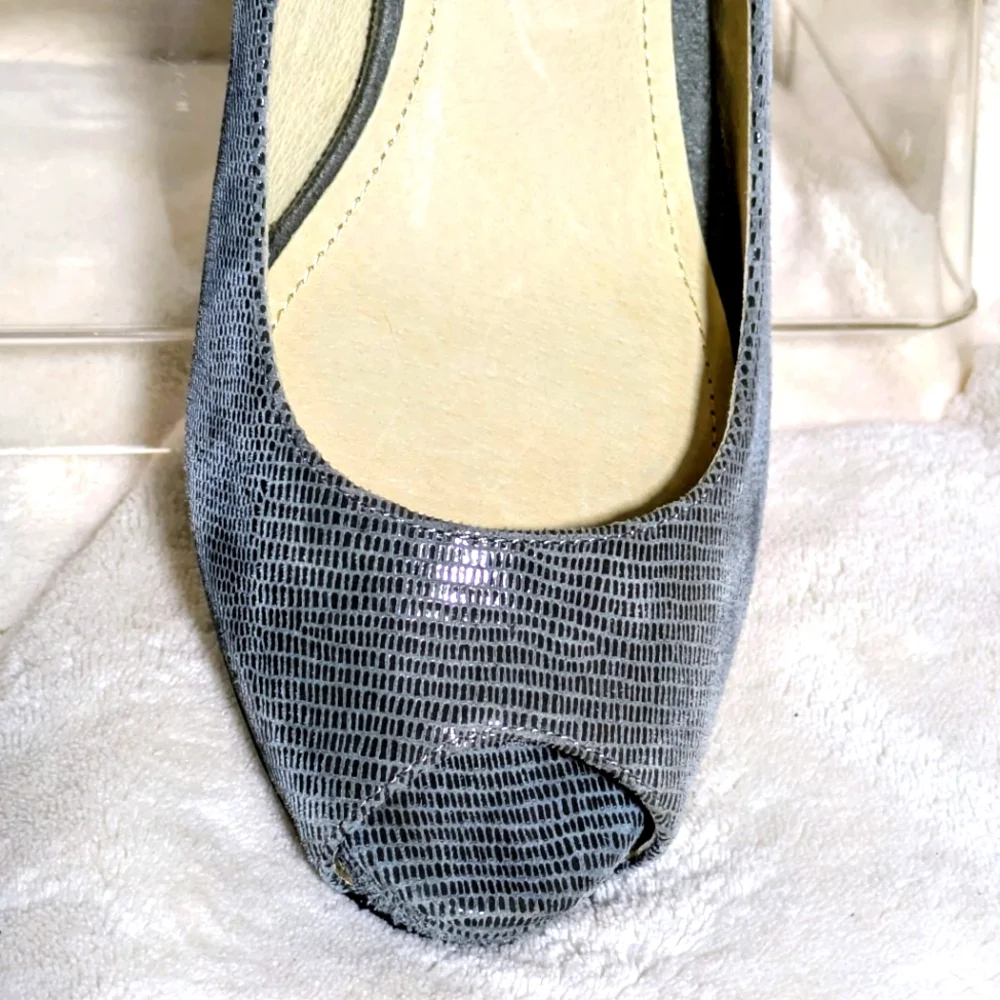 Michael Kors Leather Peep Toe Heels, Gray, Snakeskin Pattern, Business, Sz‎ 7.5